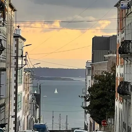 Appt 2 Ch Vue A 5' De La Gare De Apartment Brest