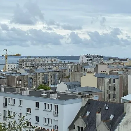 Appt 2 Ch Vue A 5' De La Gare De Apartment